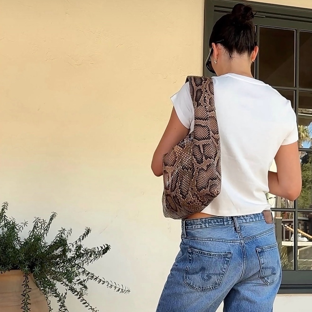 ISO bag ID ๐ - Picture 2 of 5